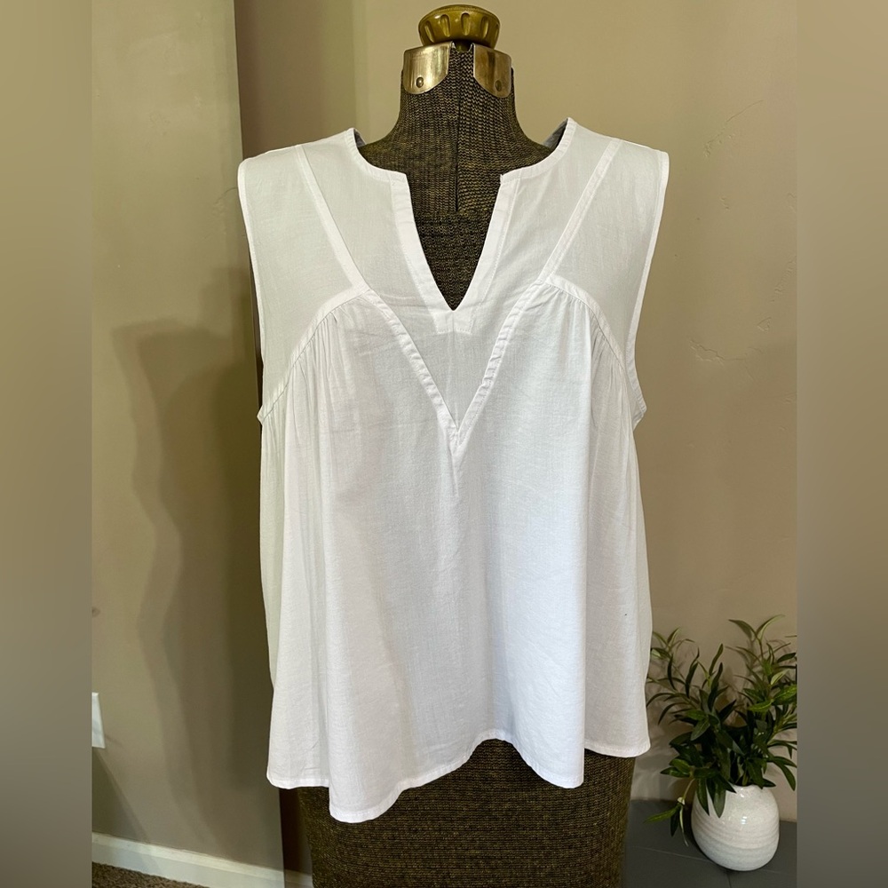 Splendid White Sleeveless Cotton Blouse Top Cropped Flowy Summer Minimalist EUC